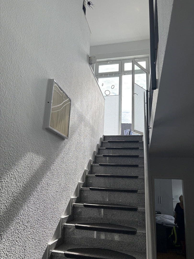 Pronájem bytu 4+1 118 m², Alstädter Straße 3a, Hürth, Severní Porýní-Vestfálsko Pronájem bytu 4+1 118 m², Alstädter Straße 3a, Hürth, Severní Porýní-Vestfálsko
