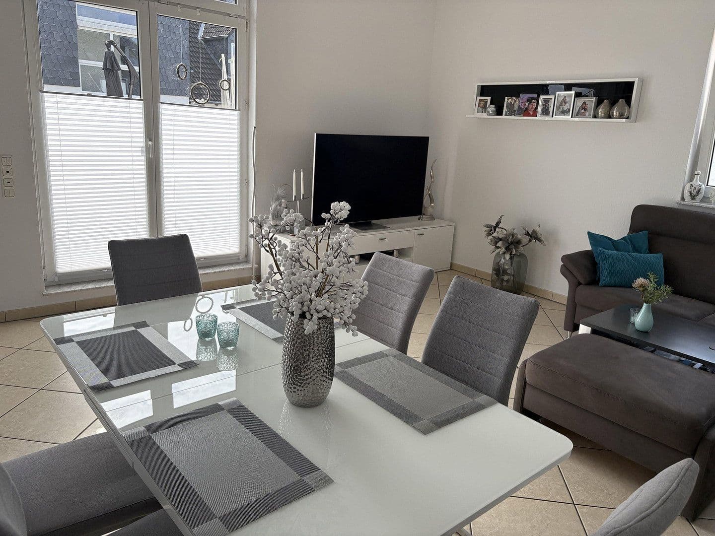 Pronájem bytu 4+1 118 m², Alstädter Straße 3a, Hürth, Severní Porýní-Vestfálsko Pronájem bytu 4+1 118 m², Alstädter Straße 3a, Hürth, Severní Porýní-Vestfálsko