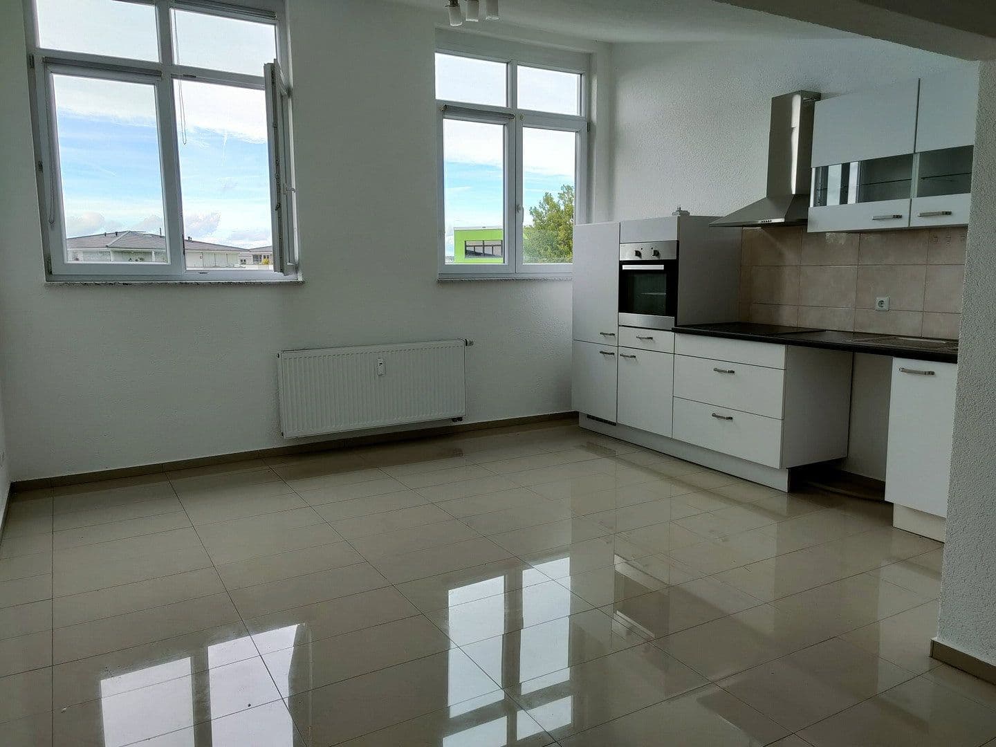 Pronájem bytu 2+1 47 m², Reutlingen, Bádensko-Württembersko Pronájem bytu 2+1 47 m², Reutlingen, Bádensko-Württembersko