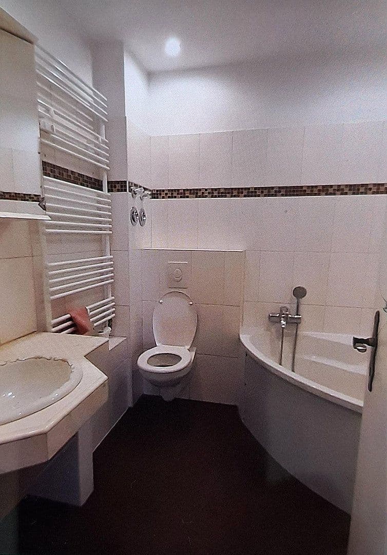 Prodej domu 286 m², pozemek 270 m², Lutherstraße 35, Reichenbach, Sasko Prodej domu 286 m², pozemek 270 m², Lutherstraße 35, Reichenbach, Sasko