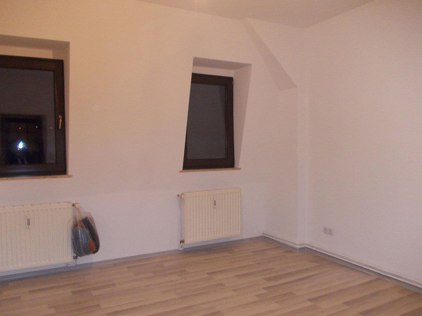 Prodej domu 286 m², pozemek 270 m², Lutherstraße 35, Reichenbach, Sasko Prodej domu 286 m², pozemek 270 m², Lutherstraße 35, Reichenbach, Sasko