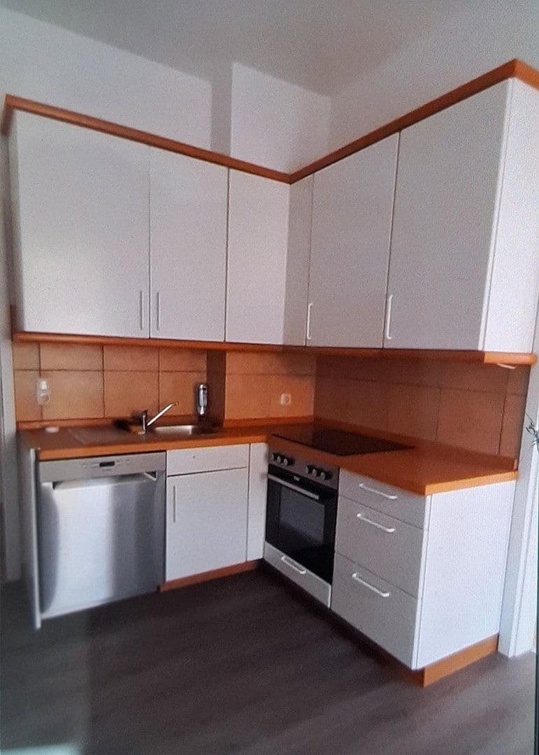 Prodej domu 286 m², pozemek 270 m², Lutherstraße 35, Reichenbach, Sasko Prodej domu 286 m², pozemek 270 m², Lutherstraße 35, Reichenbach, Sasko