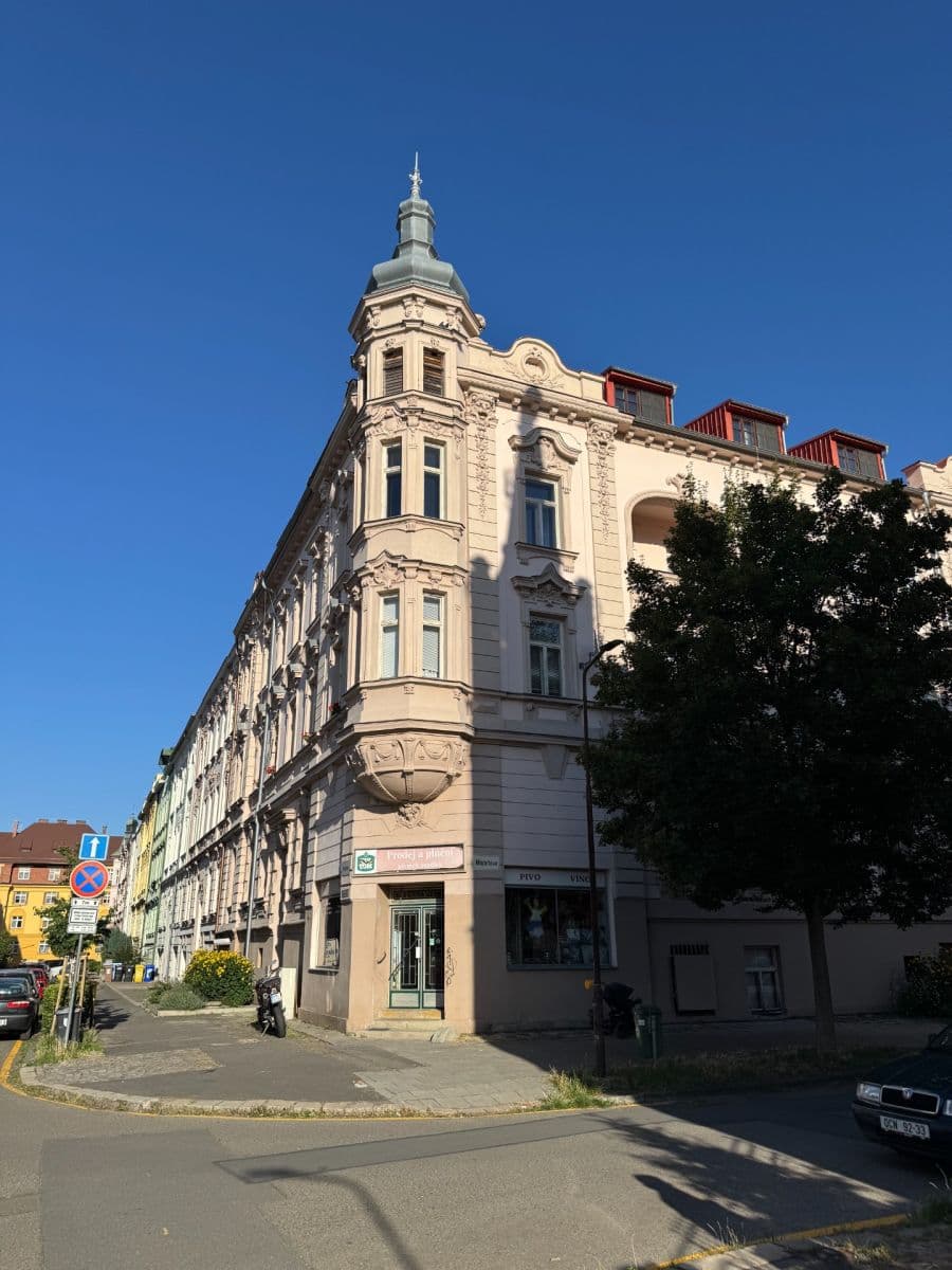 Pronájem garáže 17 m², Resslova, Olomouc, Olomoucký kraj Pronájem garáže 17 m², Resslova, Olomouc, Olomoucký kraj