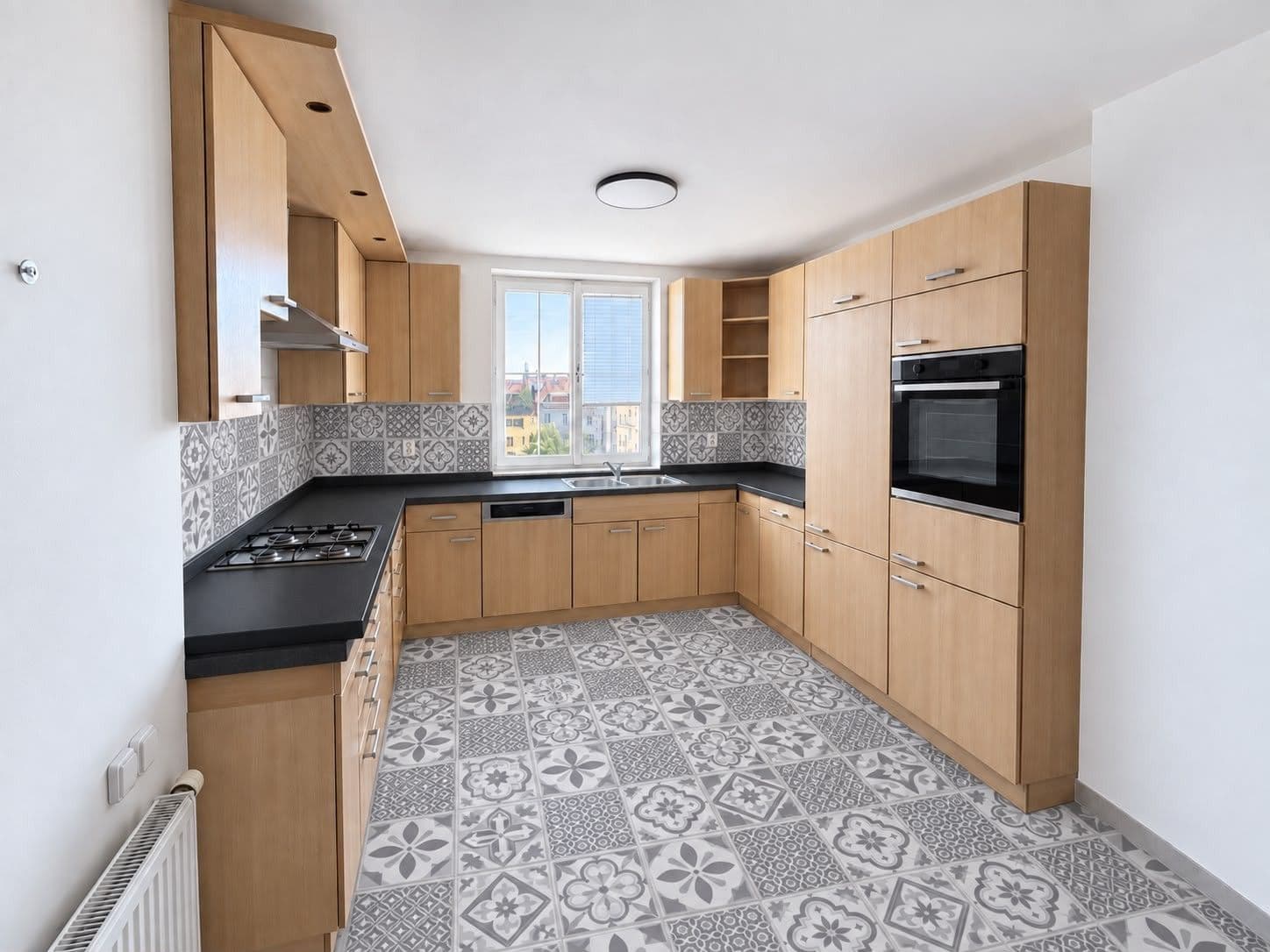 Pronájem bytu 100 m², Milešovská, Praha, Praha Pronájem bytu 100 m², Milešovská, Praha, Praha