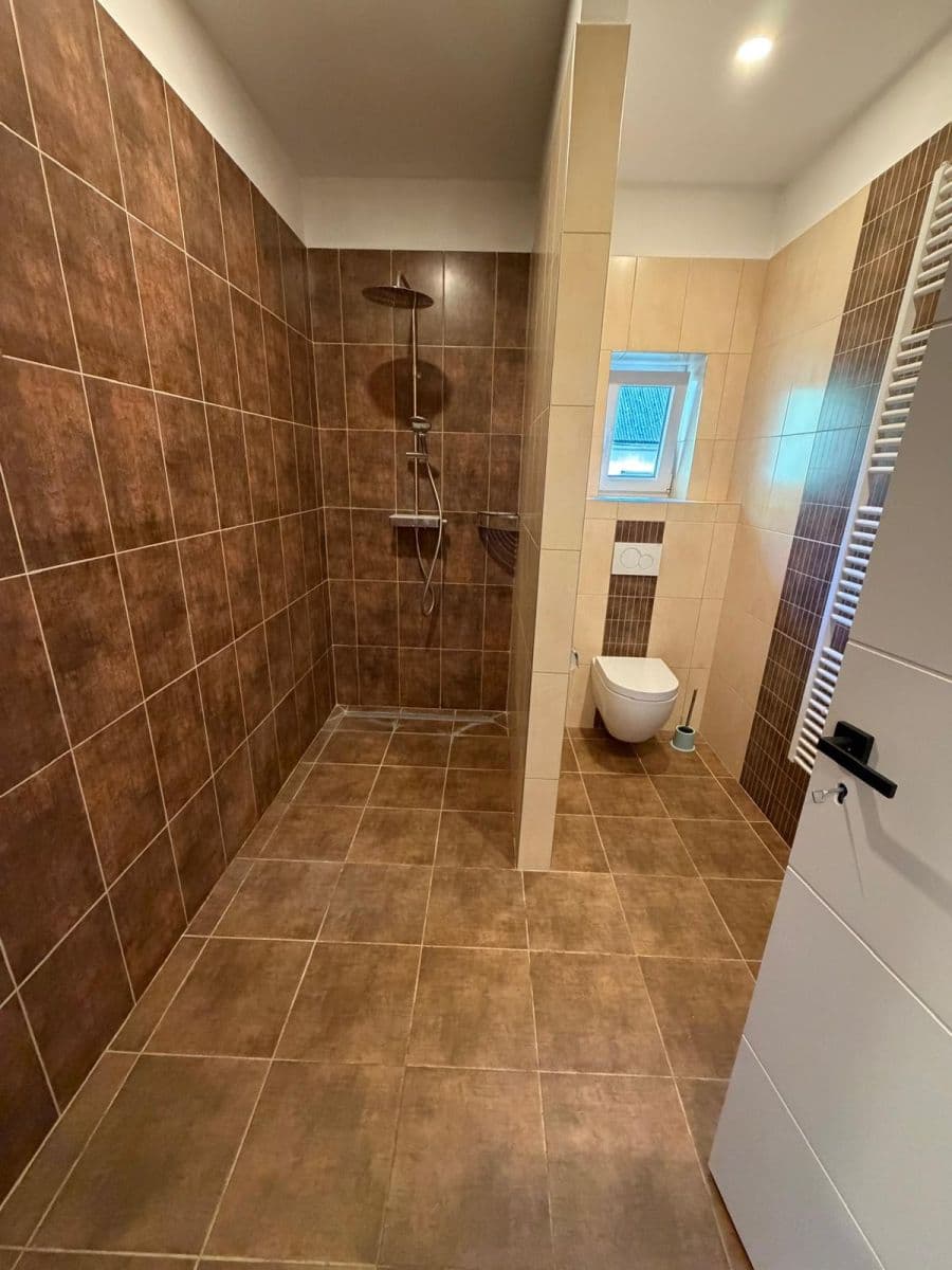 Prodej domu 280 m², pozemek 3.545 m², Bystřice, Středočeský kraj Prodej domu 280 m², pozemek 3.545 m², Bystřice, Středočeský kraj