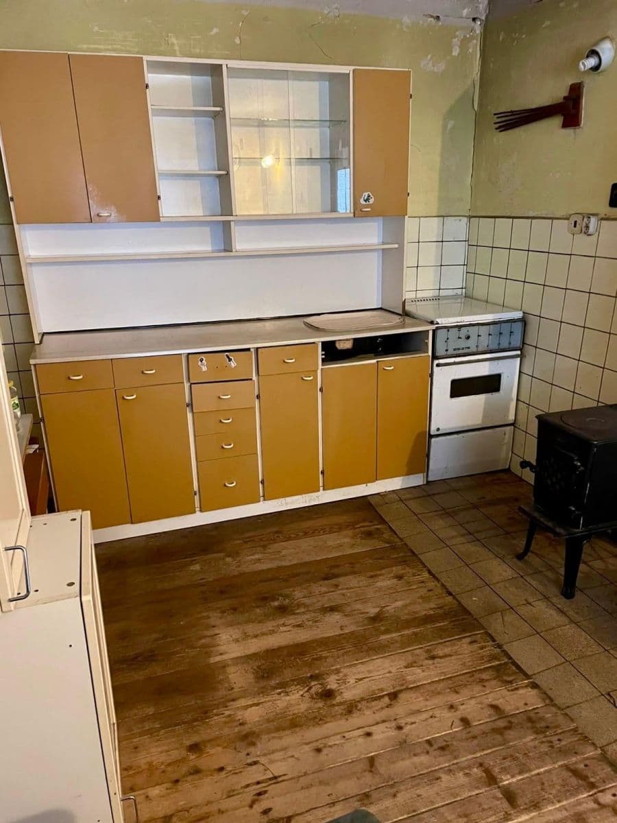 Prodej domu 190 m², pozemek 356 m², Zelené náměstí, Křinec, Středočeský kraj Prodej domu 190 m², pozemek 356 m², Zelené náměstí, Křinec, Středočeský kraj