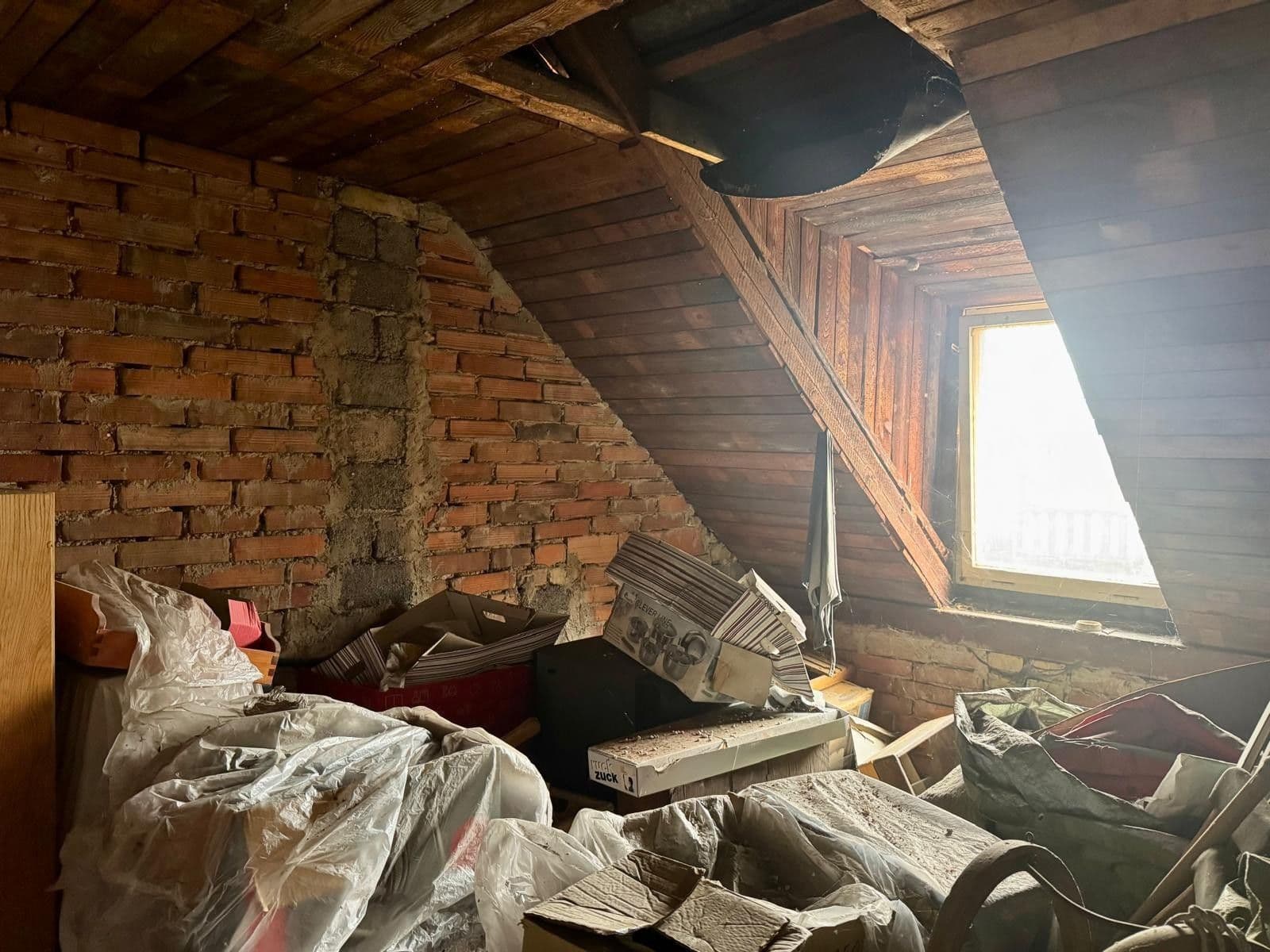 Prodej domu 190 m², pozemek 356 m², Zelené náměstí, Křinec, Středočeský kraj Prodej domu 190 m², pozemek 356 m², Zelené náměstí, Křinec, Středočeský kraj