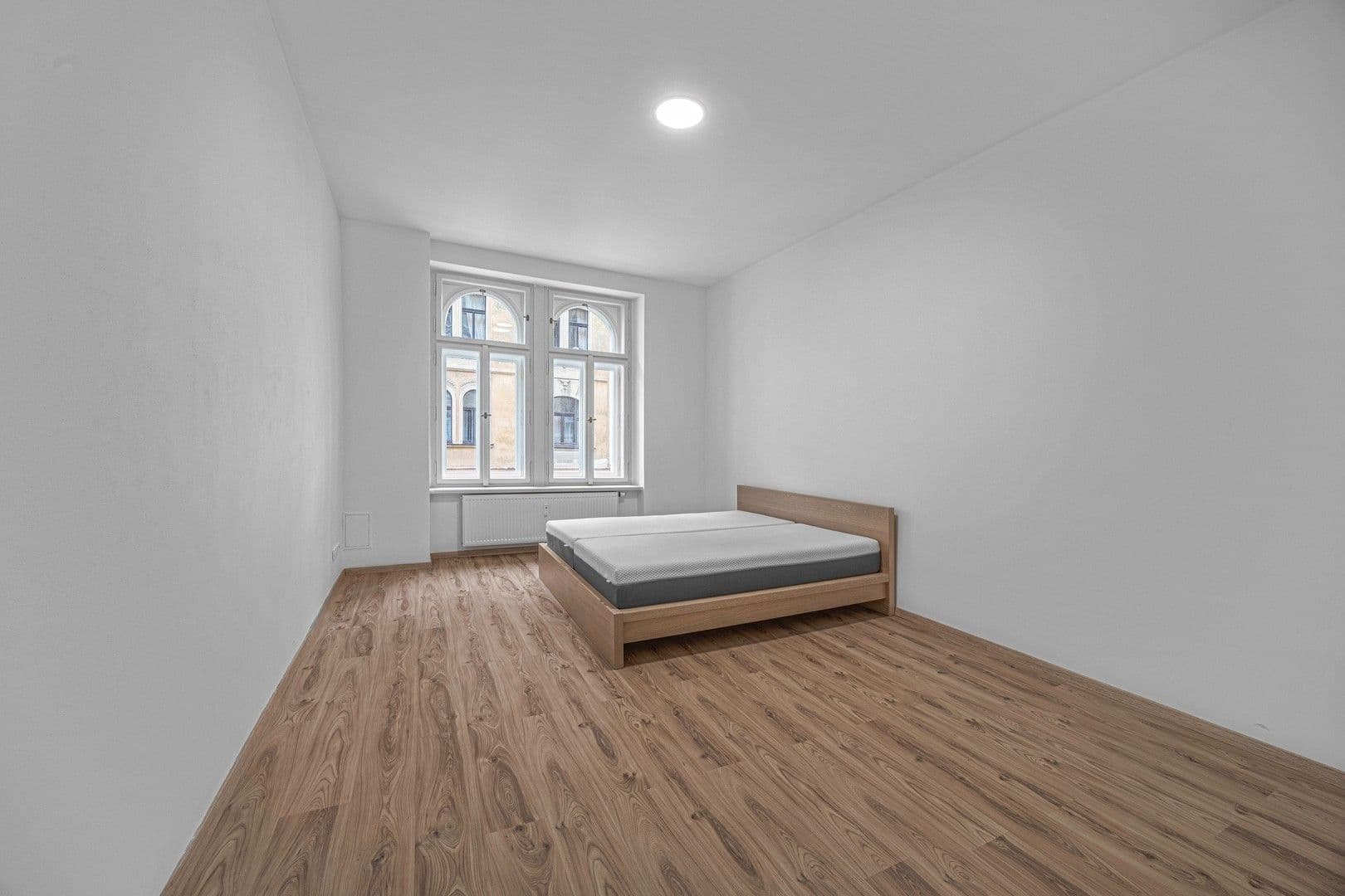 Pronájem bytu 2+kk 48 m², Oldřichova, Praha, Praha Pronájem bytu 2+kk 48 m², Oldřichova, Praha, Praha