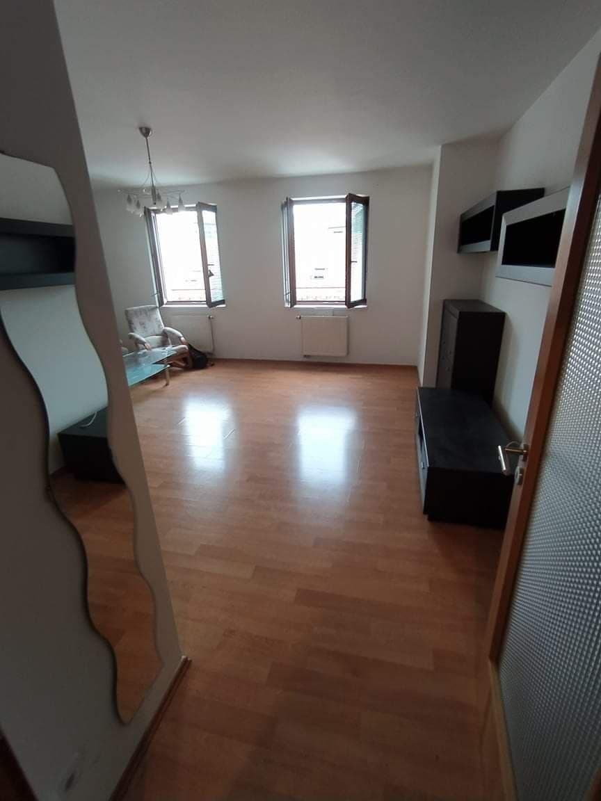 Pronájem bytu 1+kk 43 m², Husitská, Praha, Praha Pronájem bytu 1+kk 43 m², Husitská, Praha, Praha