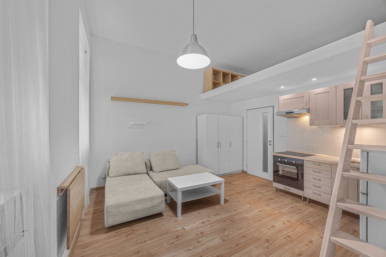 Pronájem bytu 1+kk 31 m², Na Maninách, Praha, Praha Pronájem bytu 1+kk 31 m², Na Maninách, Praha, Praha