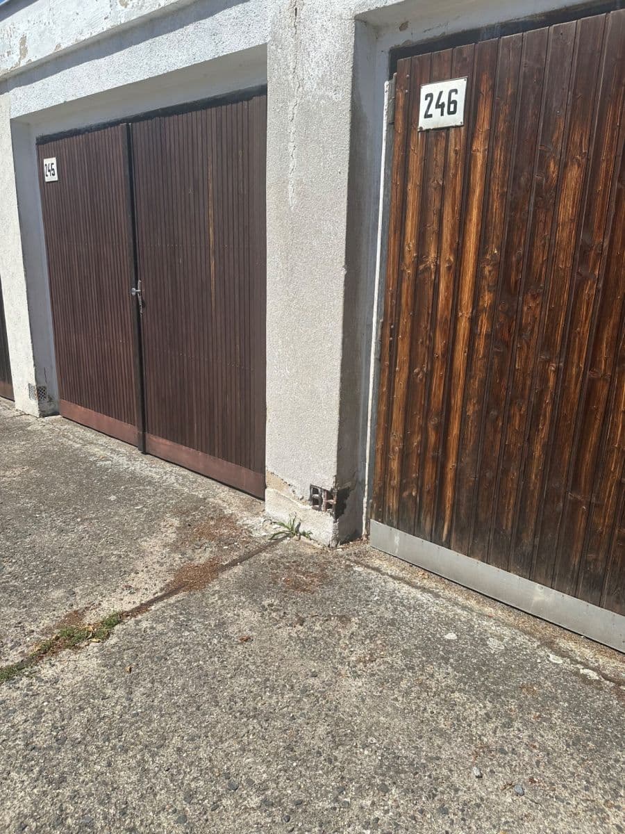 Prodej garáže 19 m², Jiřího z Poděbrad, Litoměřice, Ústecký kraj Prodej garáže 19 m², Jiřího z Poděbrad, Litoměřice, Ústecký kraj