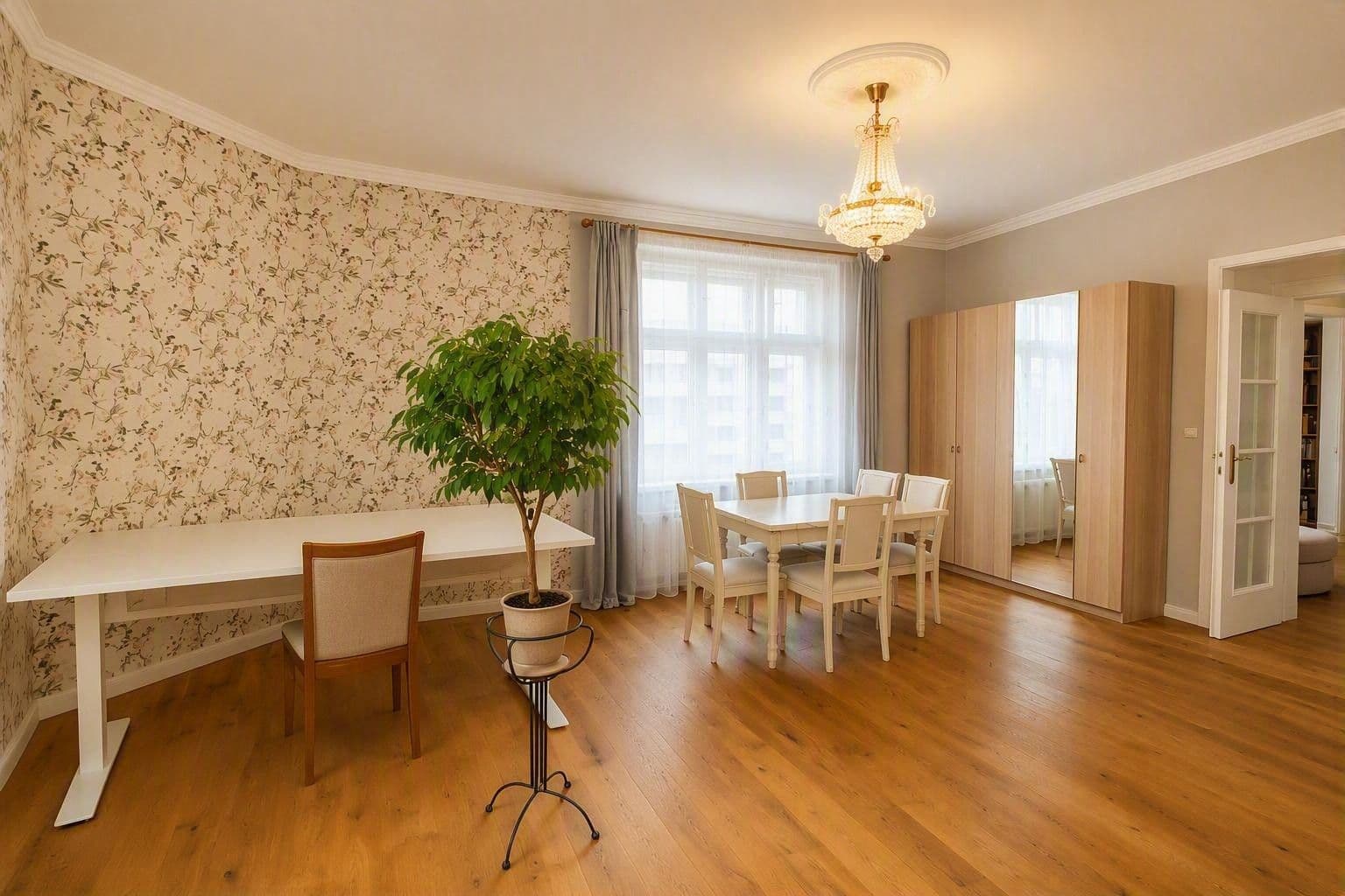 Prodej bytu 4+1 131 m², Strojnická, Praha, Praha Prodej bytu 4+1 131 m², Strojnická, Praha, Praha