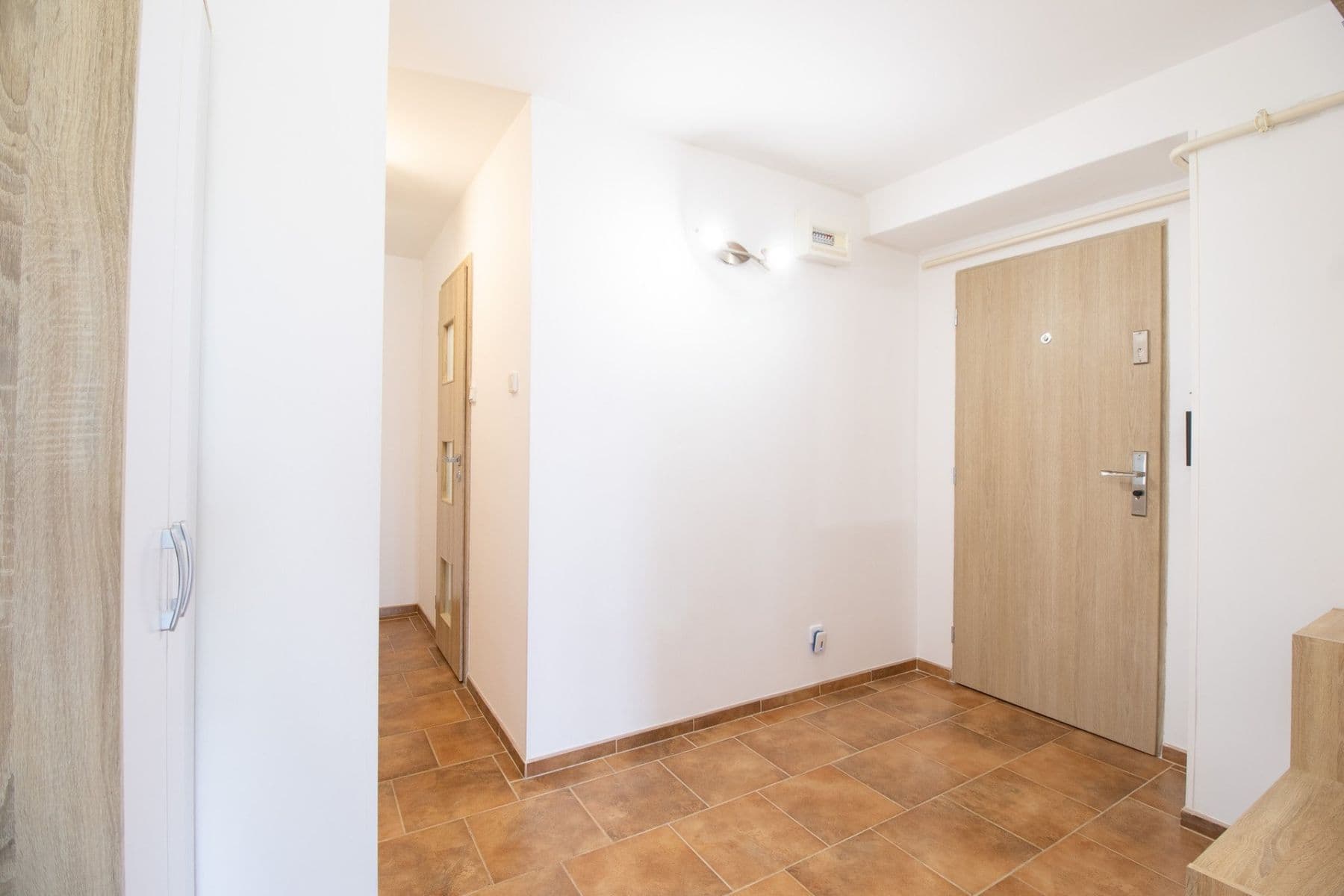 Pronájem bytu 3+1 65 m², Zalužanská, Mladá Boleslav, Středočeský kraj Pronájem bytu 3+1 65 m², Zalužanská, Mladá Boleslav, Středočeský kraj