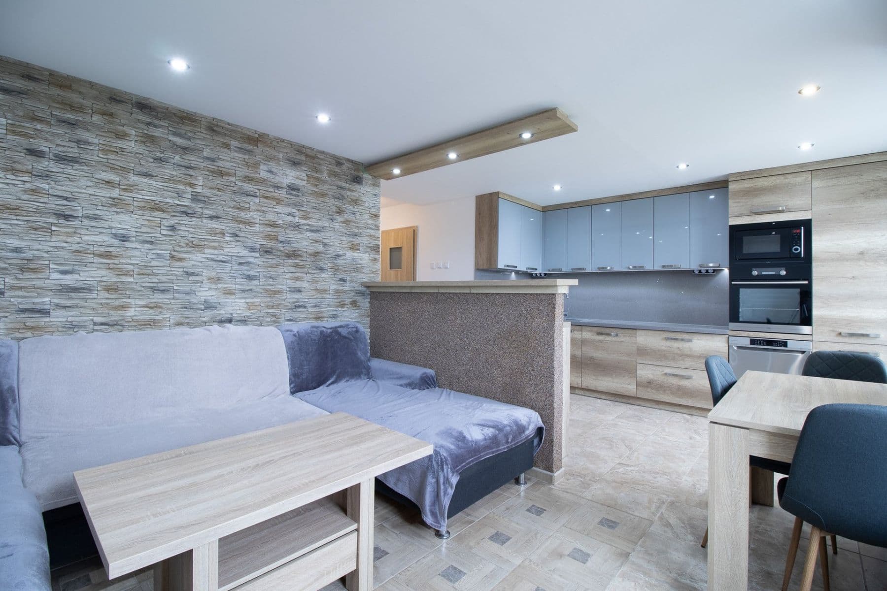 Pronájem bytu 3+1 65 m², Zalužanská, Mladá Boleslav, Středočeský kraj Pronájem bytu 3+1 65 m², Zalužanská, Mladá Boleslav, Středočeský kraj