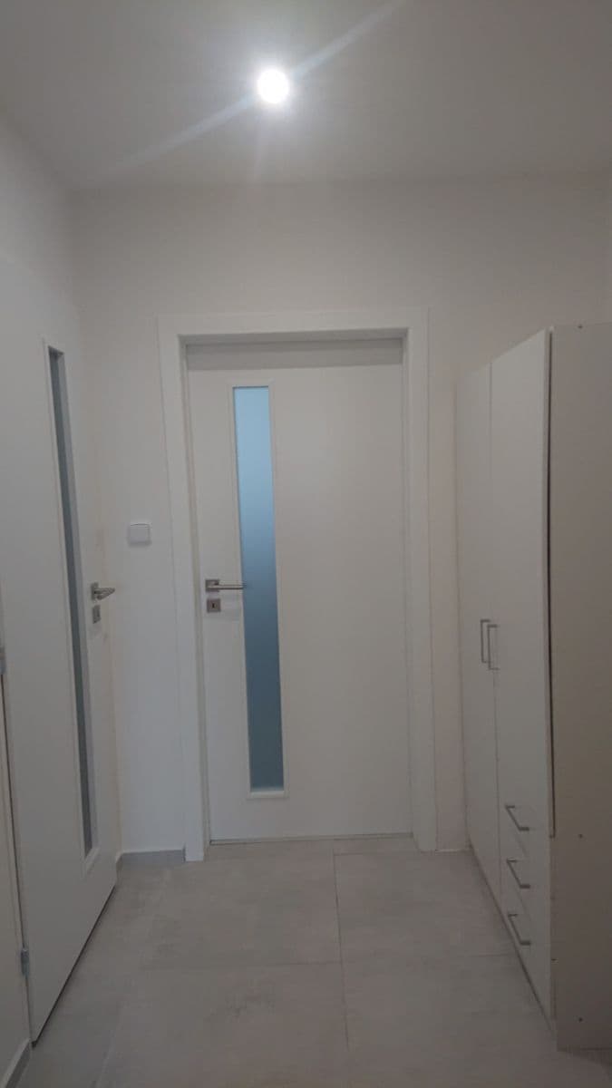 Pronájem bytu 1+1 30 m², Lovosická, Praha, Praha Pronájem bytu 1+1 30 m², Lovosická, Praha, Praha