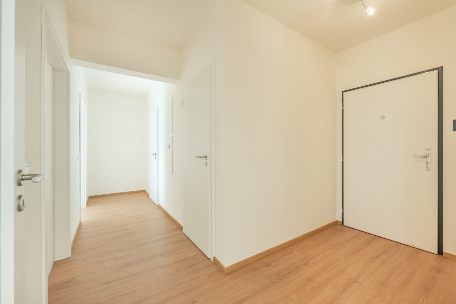 Pronájem bytu 3+kk 74 m², Ke stadionu, Kladno, Středočeský kraj Pronájem bytu 3+kk 74 m², Ke stadionu, Kladno, Středočeský kraj