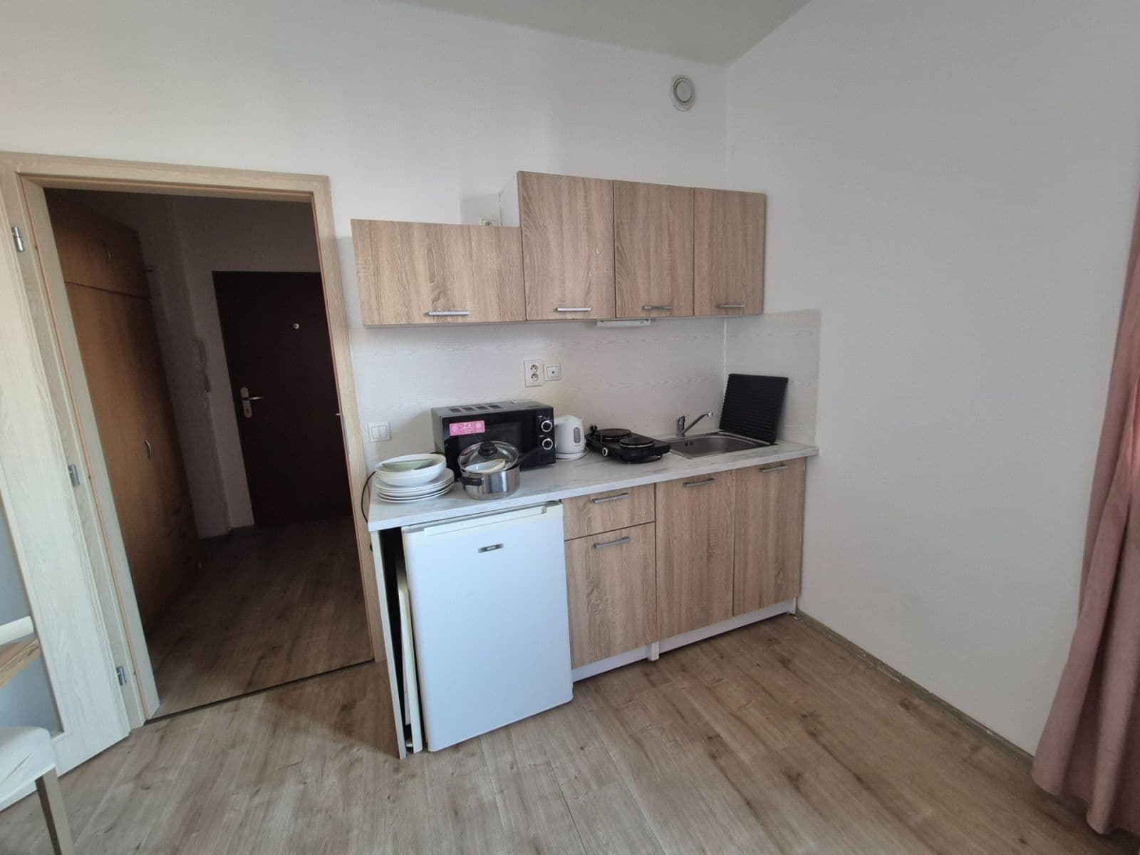 Pronájem bytu 1+kk 23 m², Freyova, Praha, Praha Pronájem bytu 1+kk 23 m², Freyova, Praha, Praha