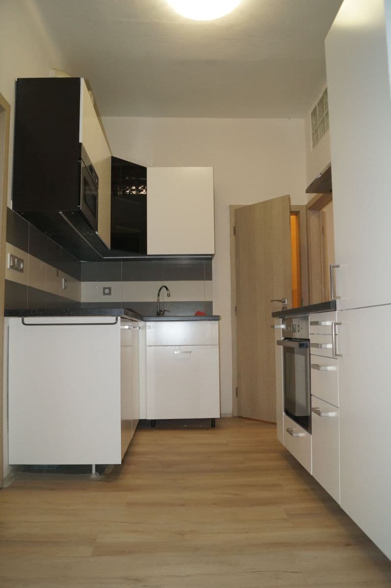 Pronájem bytu 2+1 52 m², Heřmanova, Praha, Praha Pronájem bytu 2+1 52 m², Heřmanova, Praha, Praha