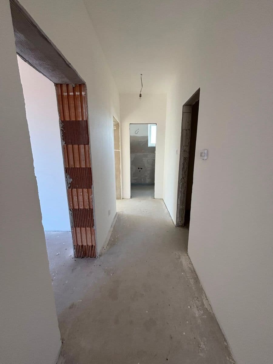 Prodej bytu 3+1 85 m², Detvianska, Nové Zámky, Nitriansky kraj Prodej bytu 3+1 85 m², Detvianska, Nové Zámky, Nitriansky kraj