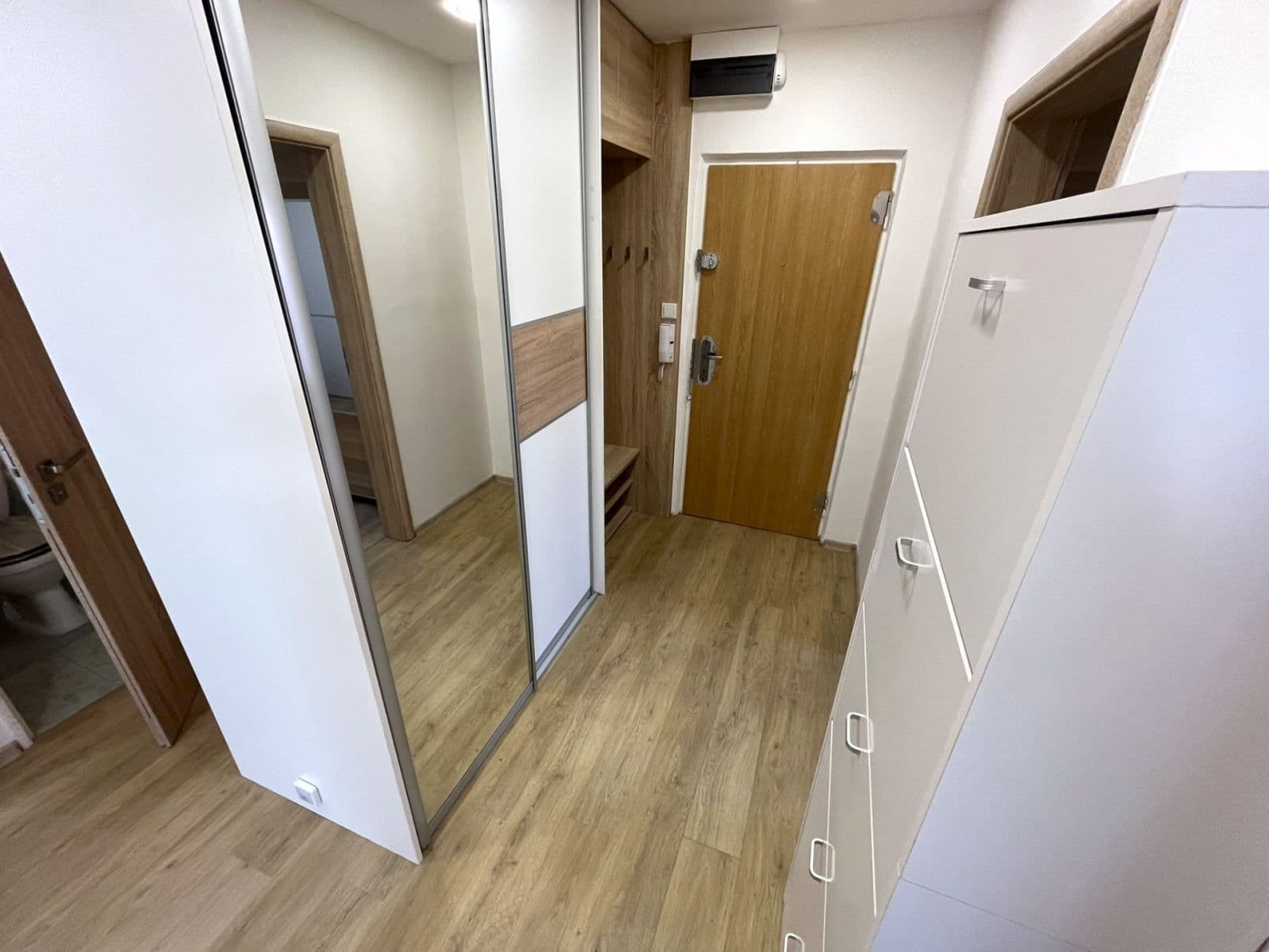 Pronájem bytu 3+1 62 m², Strnadova, Brno, Jihomoravský kraj Pronájem bytu 3+1 62 m², Strnadova, Brno, Jihomoravský kraj