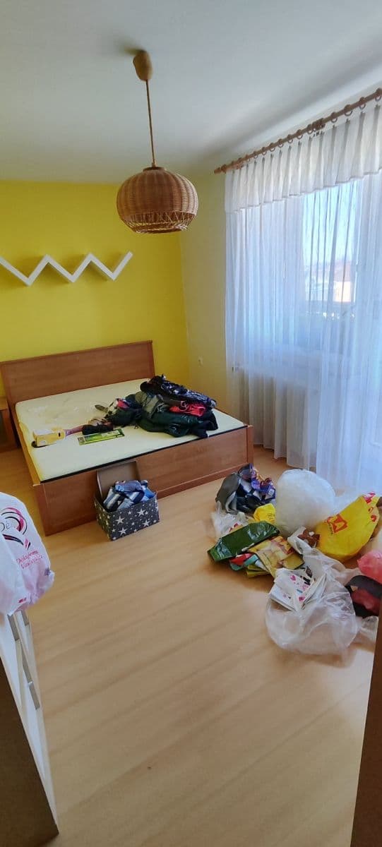 Pronájem bytu 3+1 78 m², Střelova, Přelouč, Pardubický kraj Pronájem bytu 3+1 78 m², Střelova, Přelouč, Pardubický kraj