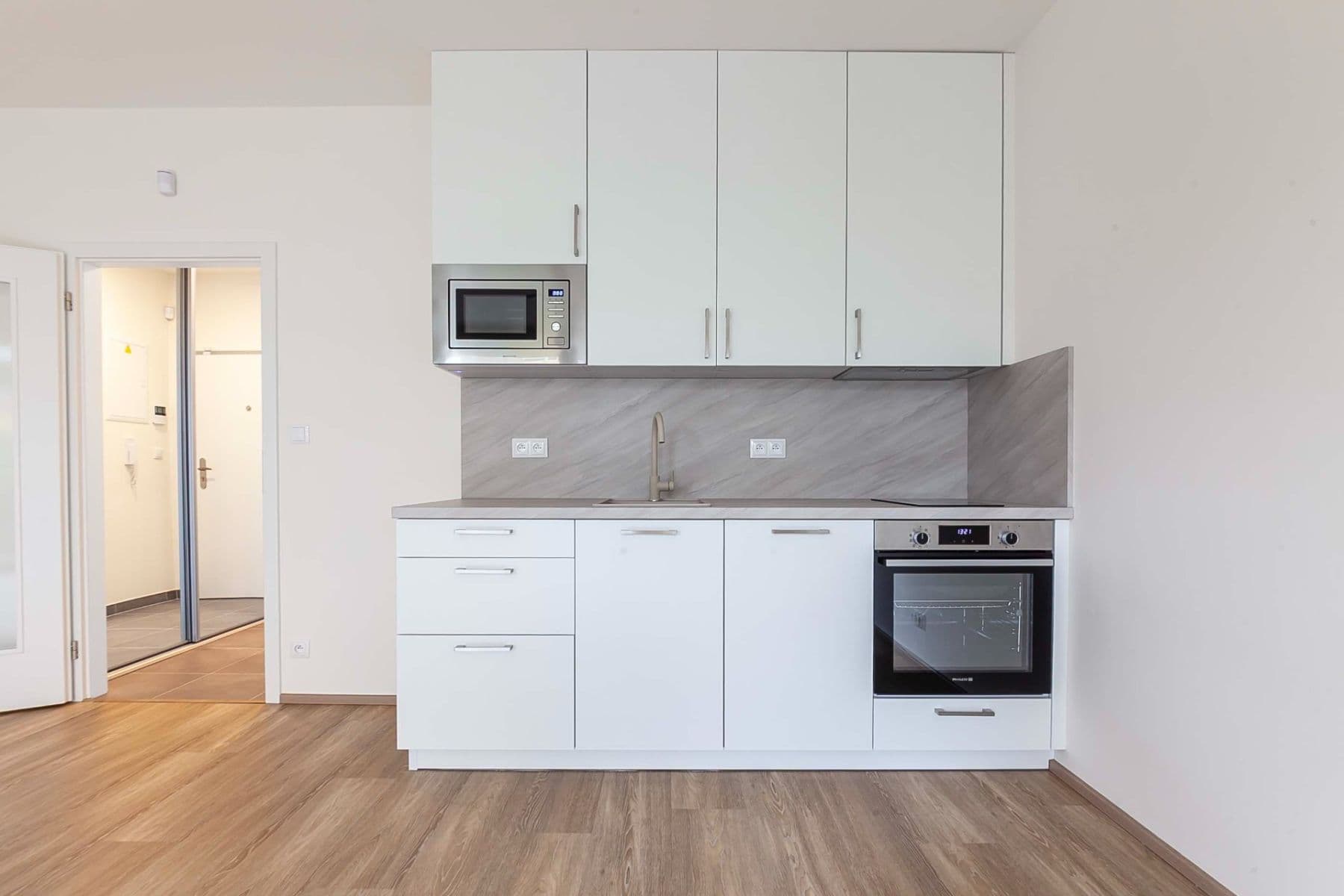 Pronájem bytu 1+kk 36 m², Gerstelova, Praha, Praha Pronájem bytu 1+kk 36 m², Gerstelova, Praha, Praha