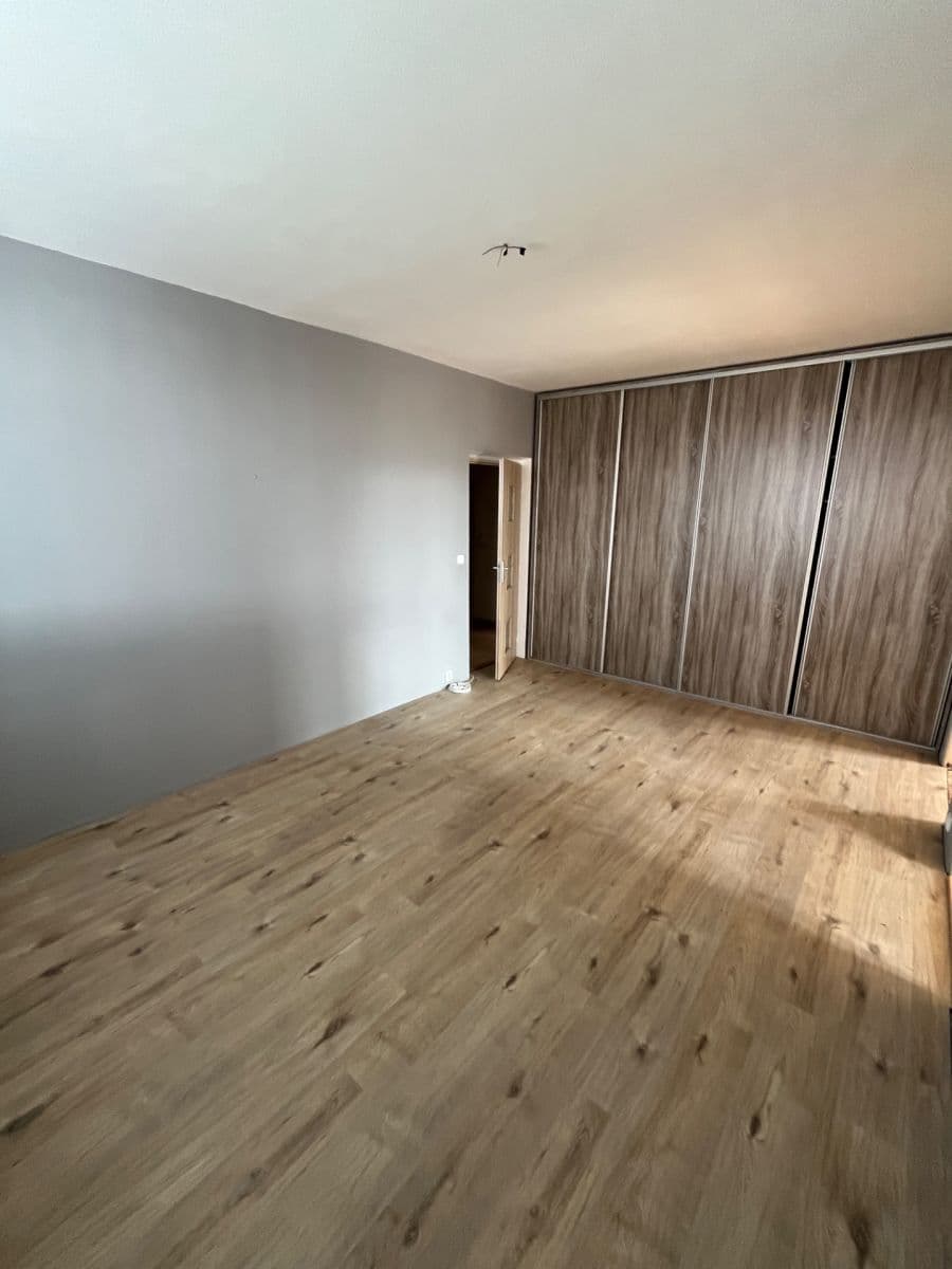 Prodej bytu 3+1 72 m², Krestova, Ostrava, Moravskoslezský kraj Prodej bytu 3+1 72 m², Krestova, Ostrava, Moravskoslezský kraj
