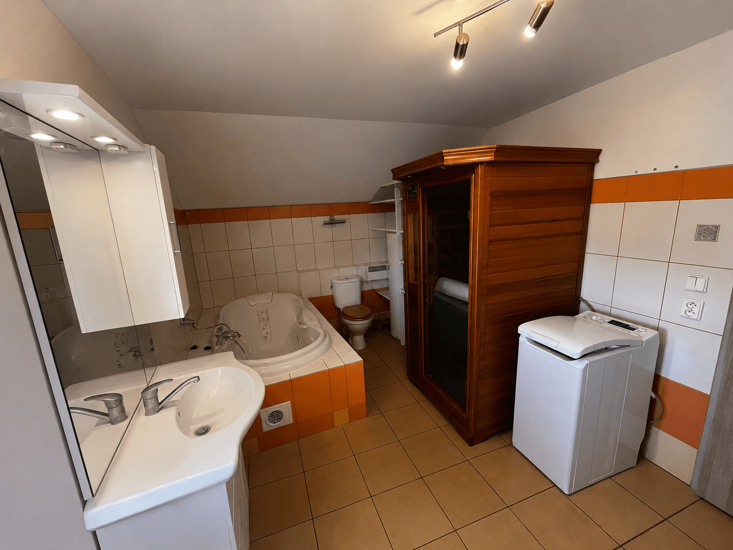 Prodej domu 140 m², pozemek 516 m², Fryčajova, Brno, Jihomoravský kraj Prodej domu 140 m², pozemek 516 m², Fryčajova, Brno, Jihomoravský kraj
