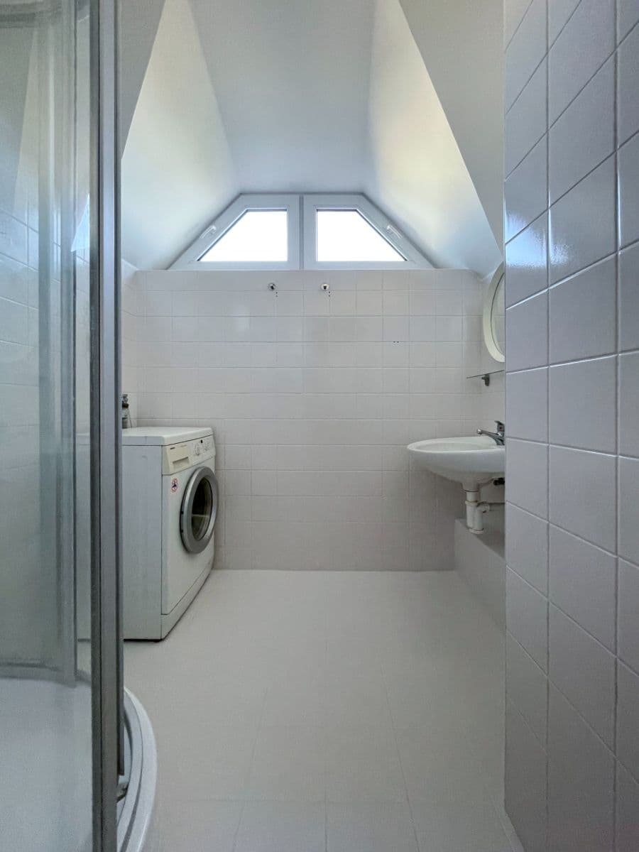 Pronájem bytu 1+kk 37 m², Högrova, Brno, Jihomoravský kraj Pronájem bytu 1+kk 37 m², Högrova, Brno, Jihomoravský kraj