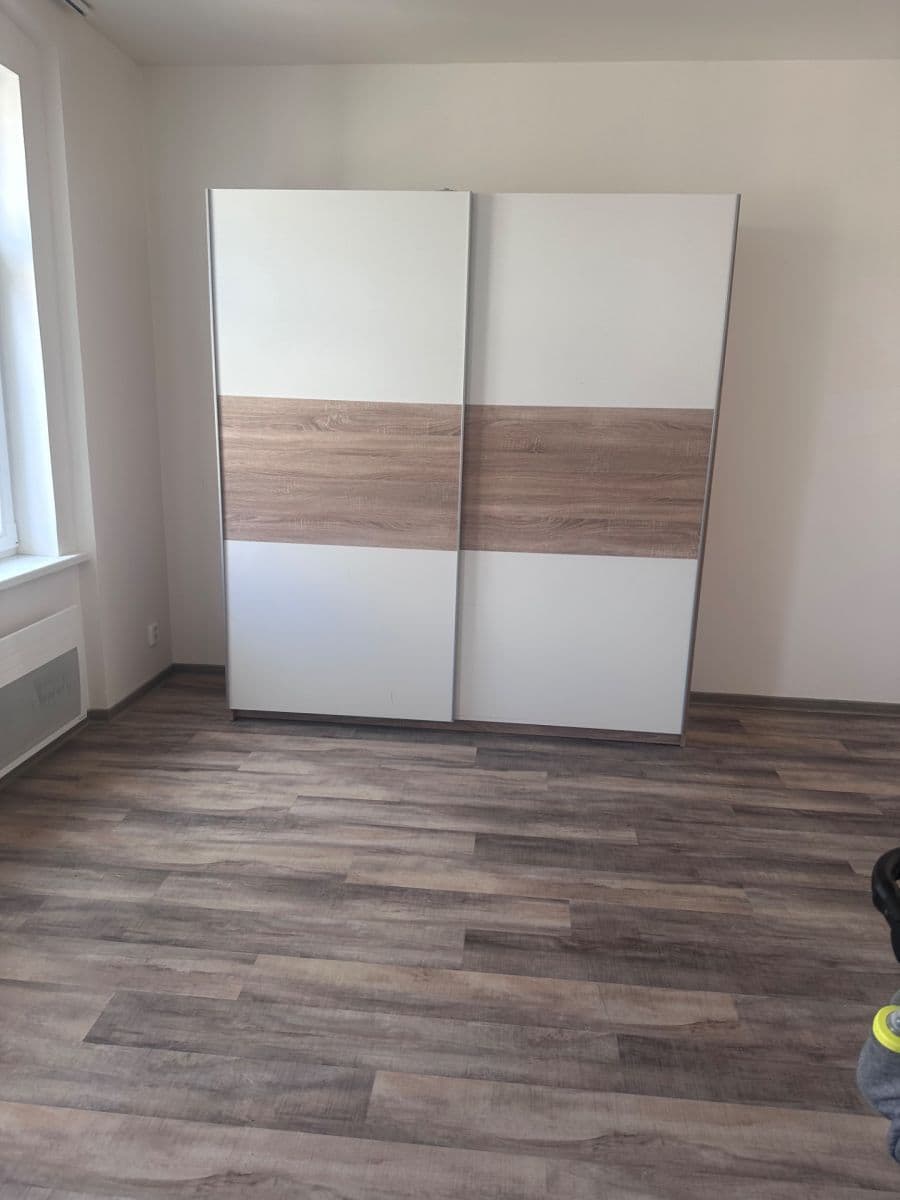 Pronájem bytu 1+kk 37 m², Husova, Mariánské Lázně, Karlovarský kraj Pronájem bytu 1+kk 37 m², Husova, Mariánské Lázně, Karlovarský kraj