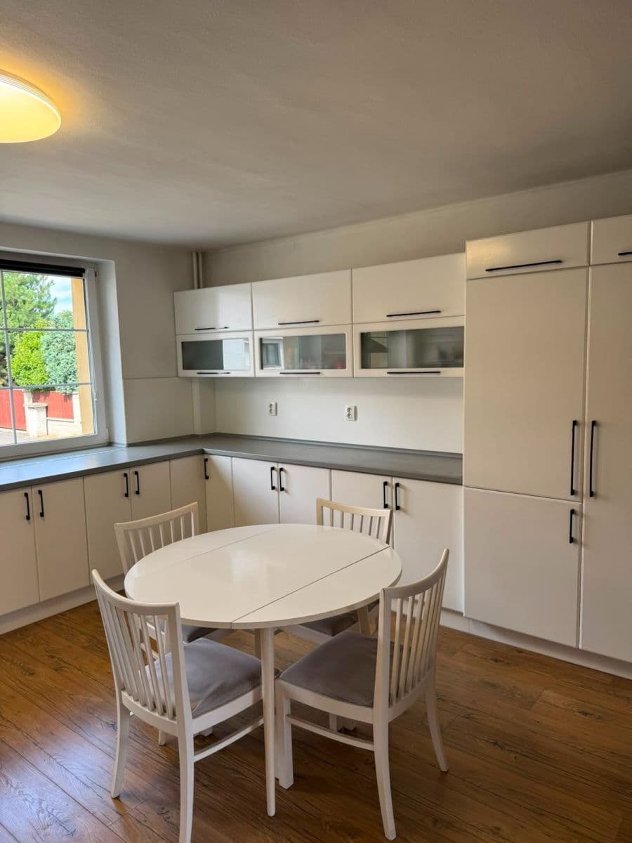 Prodej domu 173 m², pozemek 173 m², U Flory, Žatec, Ústecký kraj Prodej domu 173 m², pozemek 173 m², U Flory, Žatec, Ústecký kraj