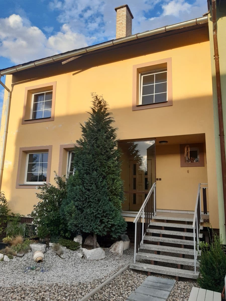 Prodej domu 173 m², pozemek 173 m², U Flory, Žatec, Ústecký kraj Prodej domu 173 m², pozemek 173 m², U Flory, Žatec, Ústecký kraj