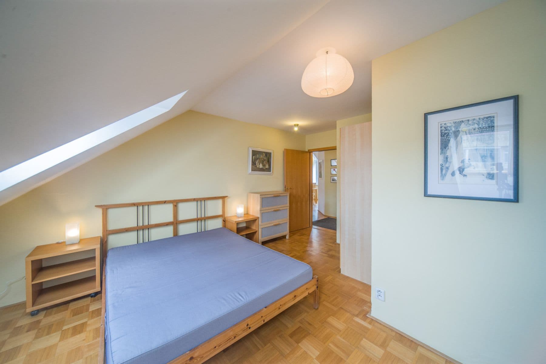 Pronájem bytu 2+1 110 m², Bratislava - mestská časť Staré Mesto, Bratislavský kraj Pronájem bytu 2+1 110 m², Bratislava - mestská časť Staré Mesto, Bratislavský kraj