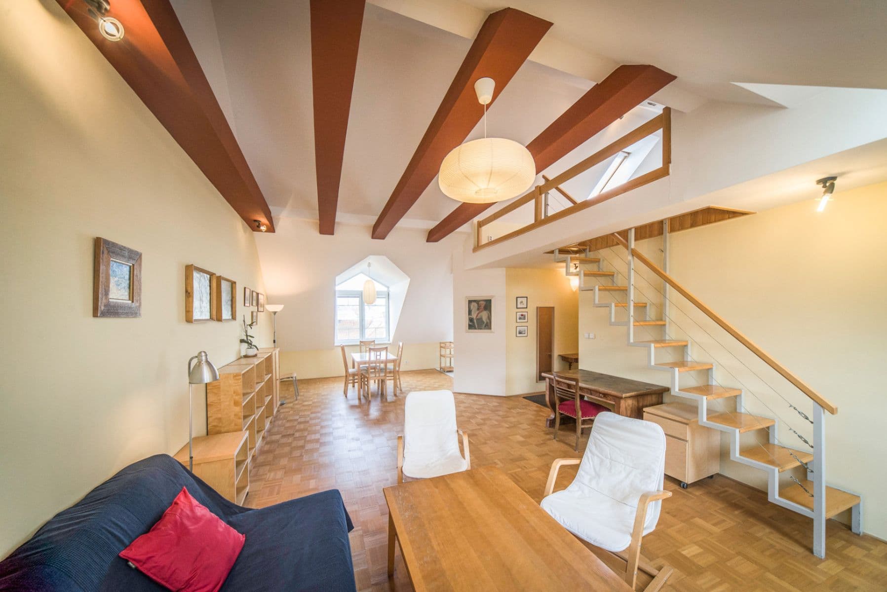Pronájem bytu 2+1 110 m², Bratislava - mestská časť Staré Mesto, Bratislavský kraj Pronájem bytu 2+1 110 m², Bratislava - mestská časť Staré Mesto, Bratislavský kraj
