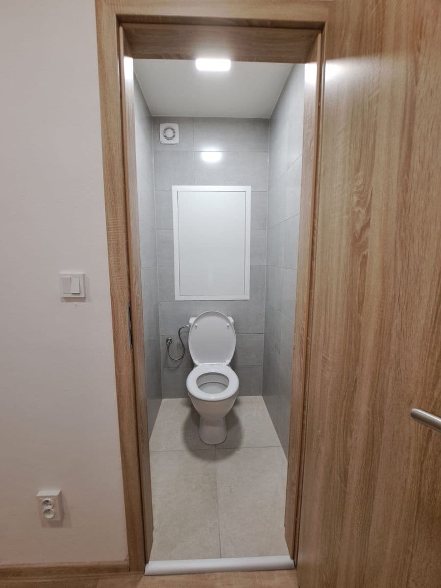 Pronájem bytu 2+1 54 m², třída Svobody, Zlín, Zlínský kraj Pronájem bytu 2+1 54 m², třída Svobody, Zlín, Zlínský kraj