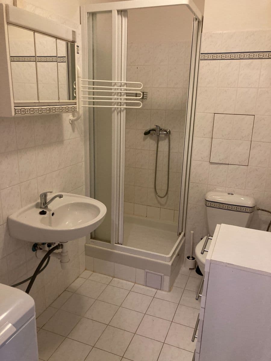 Pronájem bytu 1+kk 31 m², Zimní, Hostivice, Středočeský kraj Pronájem bytu 1+kk 31 m², Zimní, Hostivice, Středočeský kraj