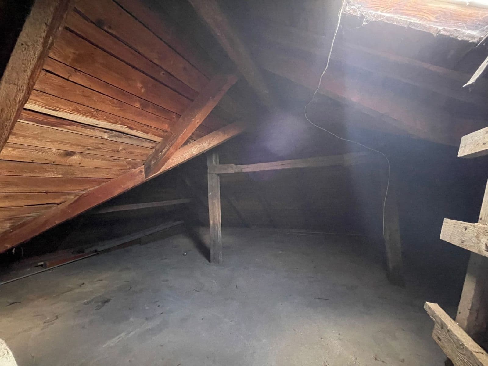 Prodej domu 180 m², pozemek 760 m², Zahradní, Sezemice, Pardubický kraj Prodej domu 180 m², pozemek 760 m², Zahradní, Sezemice, Pardubický kraj