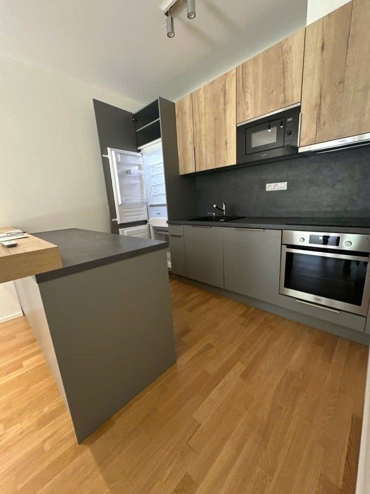 Pronájem bytu 3+kk 77 m², U Viktorie, Praha, Praha Pronájem bytu 3+kk 77 m², U Viktorie, Praha, Praha