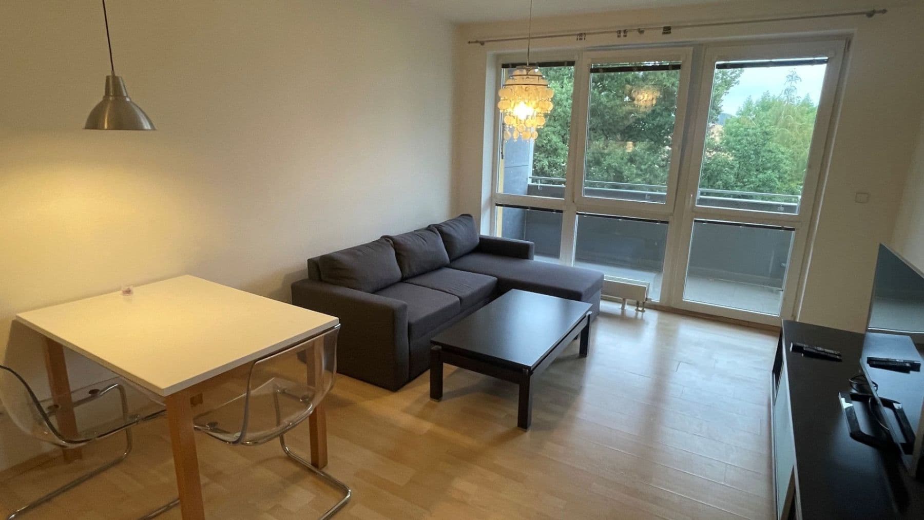Pronájem bytu 2+kk 60 m², Labská louka, Hradec Králové, Královéhradecký kraj Pronájem bytu 2+kk 60 m², Labská louka, Hradec Králové, Královéhradecký kraj