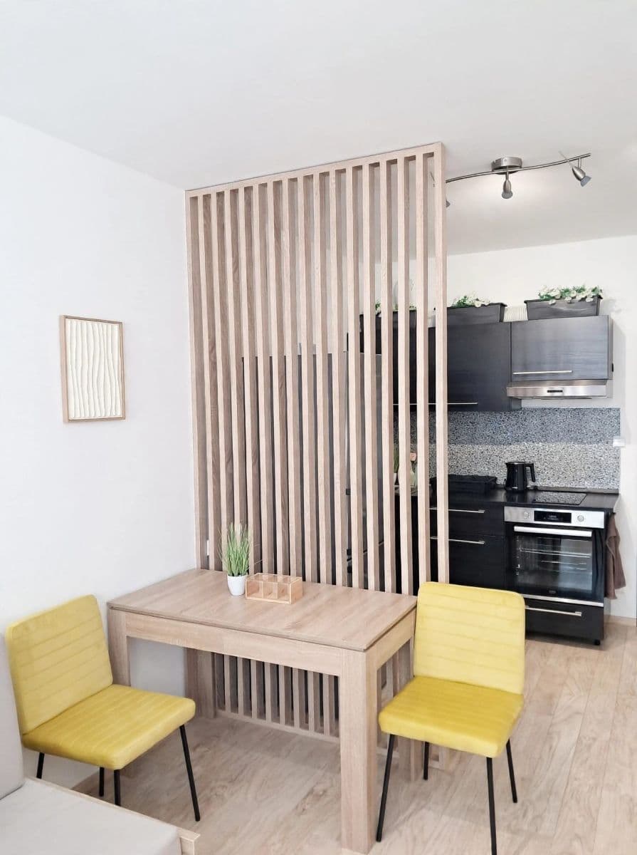 Prodej bytu 1+kk 27 m², Zakšínská, Praha, Praha Prodej bytu 1+kk 27 m², Zakšínská, Praha, Praha
