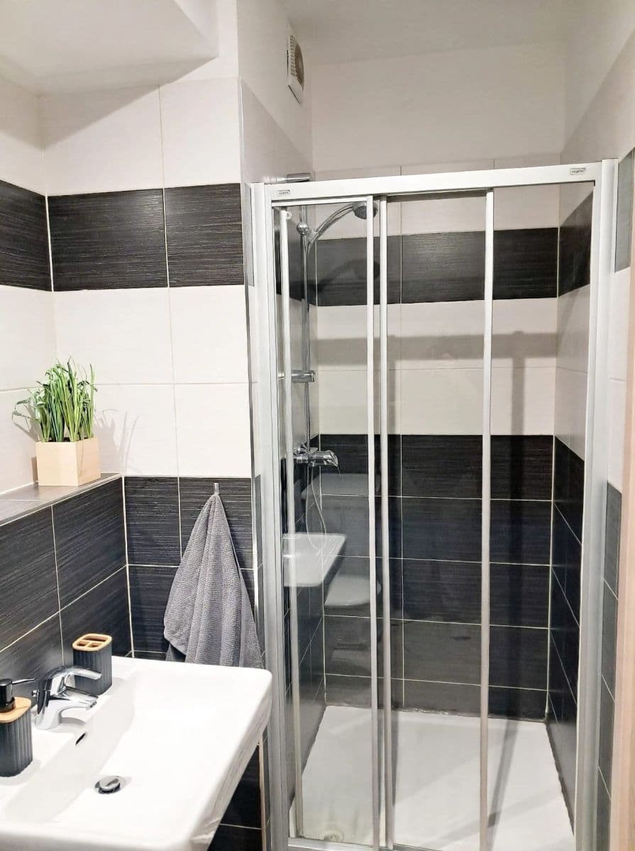 Prodej bytu 1+kk 27 m², Zakšínská, Praha, Praha Prodej bytu 1+kk 27 m², Zakšínská, Praha, Praha