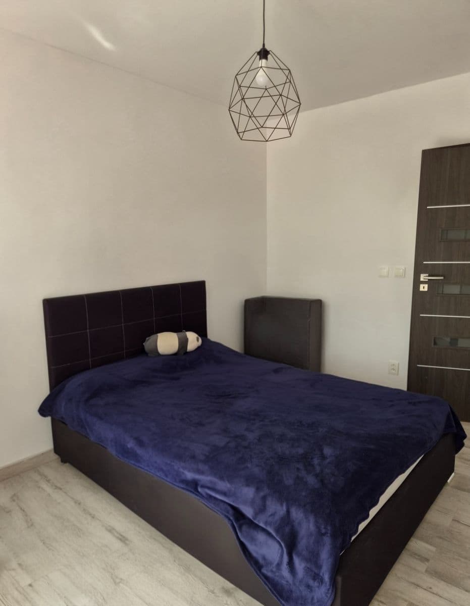 Pronájem domu 110 m², pozemek 798 m², Jedlová, Čakovičky, Středočeský kraj Pronájem domu 110 m², pozemek 798 m², Jedlová, Čakovičky, Středočeský kraj