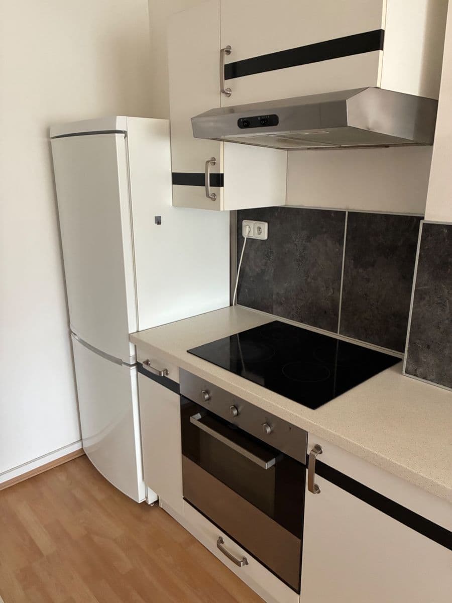 Pronájem bytu 2+kk 44 m², Květnového vítězství, Praha, Praha Pronájem bytu 2+kk 44 m², Květnového vítězství, Praha, Praha