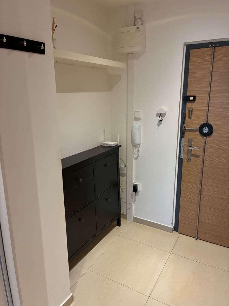 Pronájem bytu 2+kk 44 m², Květnového vítězství, Praha, Praha Pronájem bytu 2+kk 44 m², Květnového vítězství, Praha, Praha