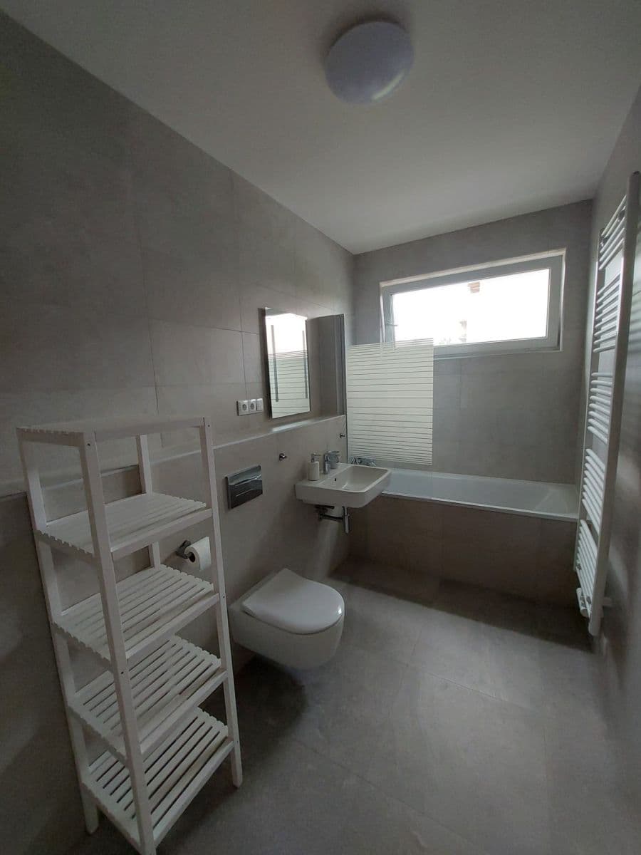 Pronájem bytu 2+kk 55 m², Divíškové, Praha, Praha Pronájem bytu 2+kk 55 m², Divíškové, Praha, Praha