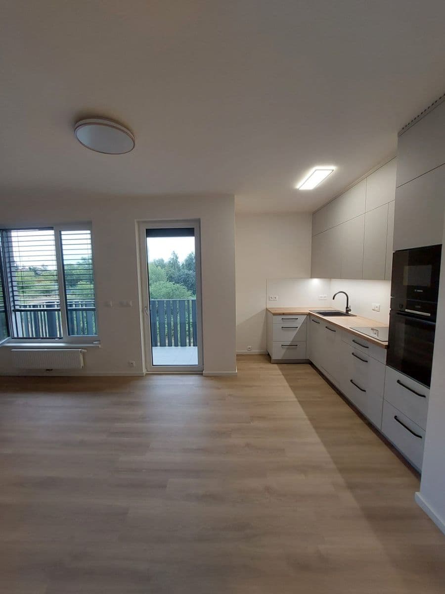 Pronájem bytu 2+kk 55 m², Divíškové, Praha, Praha Pronájem bytu 2+kk 55 m², Divíškové, Praha, Praha