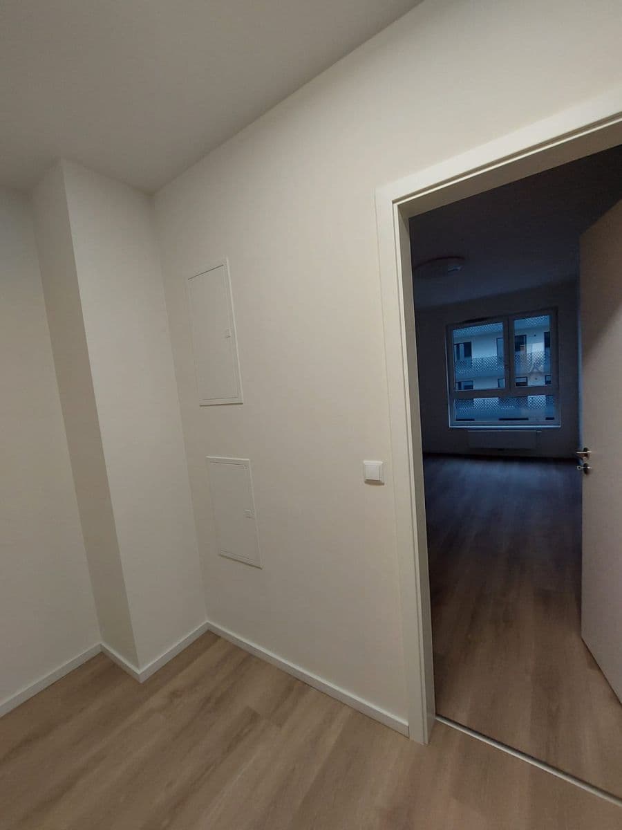 Pronájem bytu 2+kk 55 m², Divíškové, Praha, Praha Pronájem bytu 2+kk 55 m², Divíškové, Praha, Praha