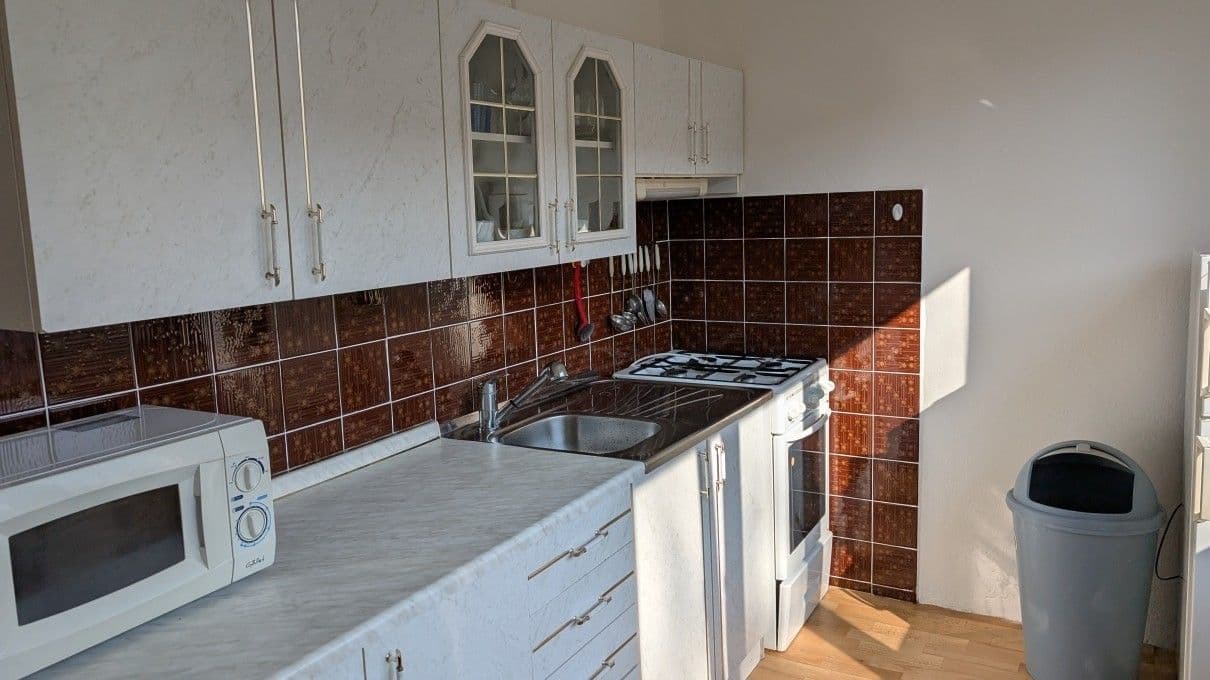 Pronájem bytu 2+1 58 m², Chelčického, Zlín, Zlínský kraj Pronájem bytu 2+1 58 m², Chelčického, Zlín, Zlínský kraj