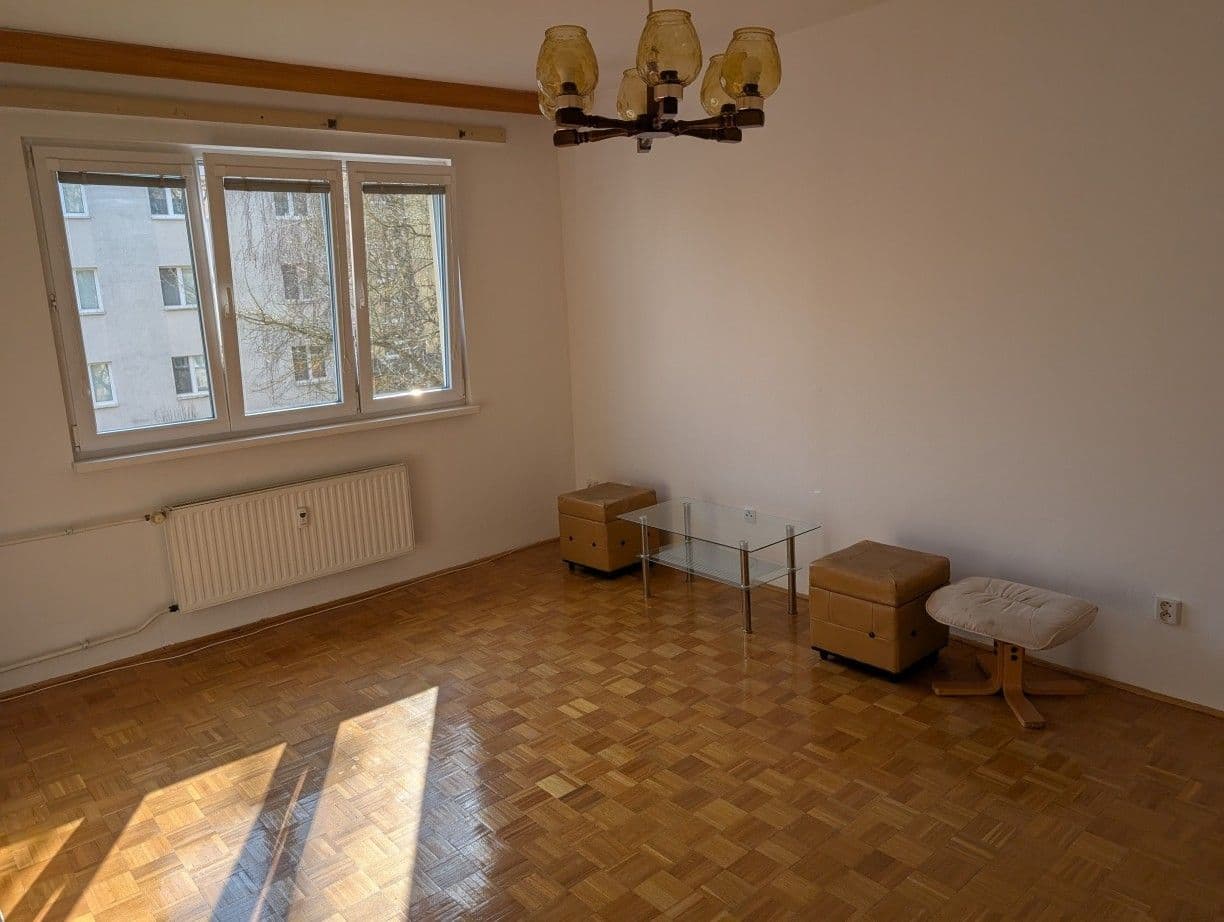 Pronájem bytu 2+1 58 m², Chelčického, Zlín, Zlínský kraj Pronájem bytu 2+1 58 m², Chelčického, Zlín, Zlínský kraj