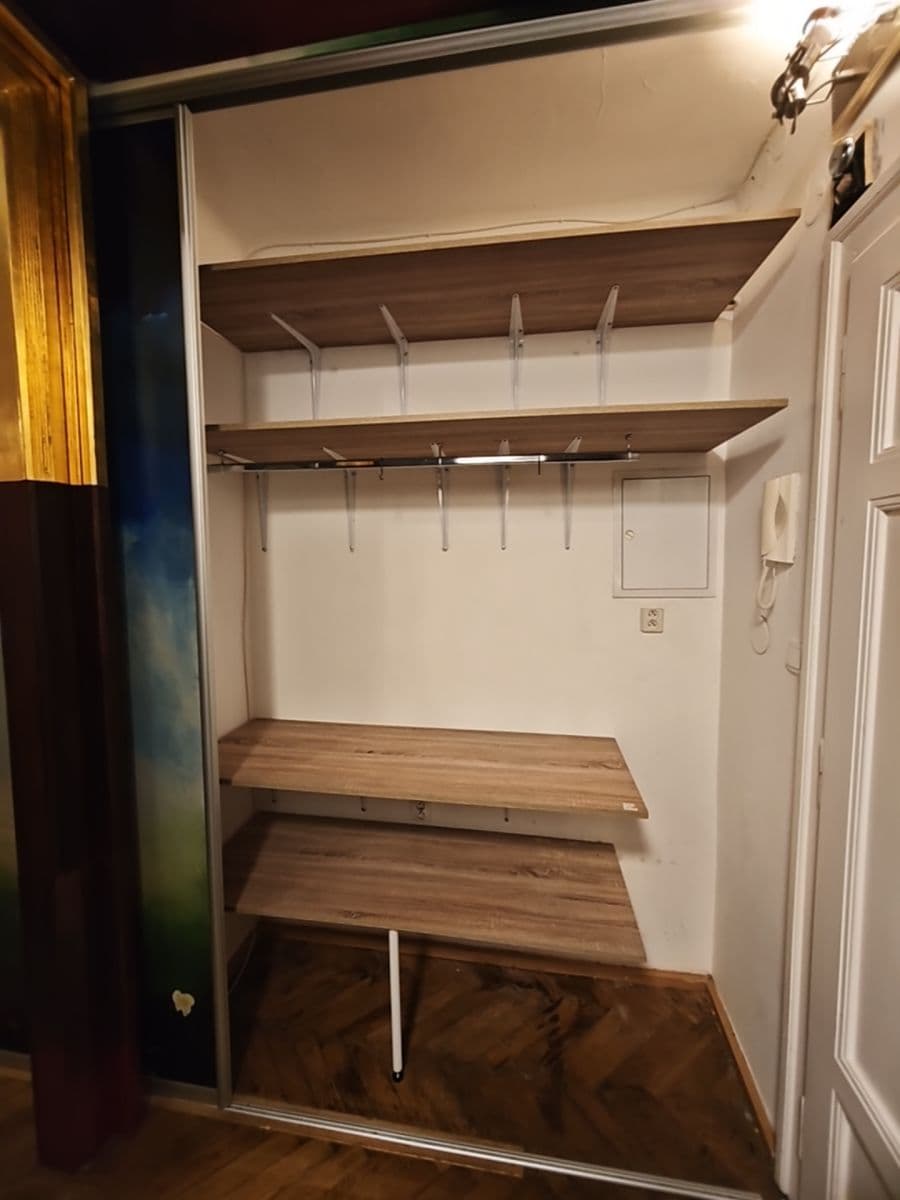 Pronájem bytu 1+kk 27 m², Eliášova, Praha, Praha Pronájem bytu 1+kk 27 m², Eliášova, Praha, Praha